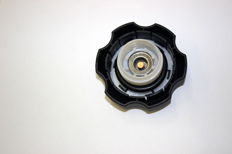 крышка топливного бака (с клапаном) Внешняя резьба - CFMOTO X6 EPS
