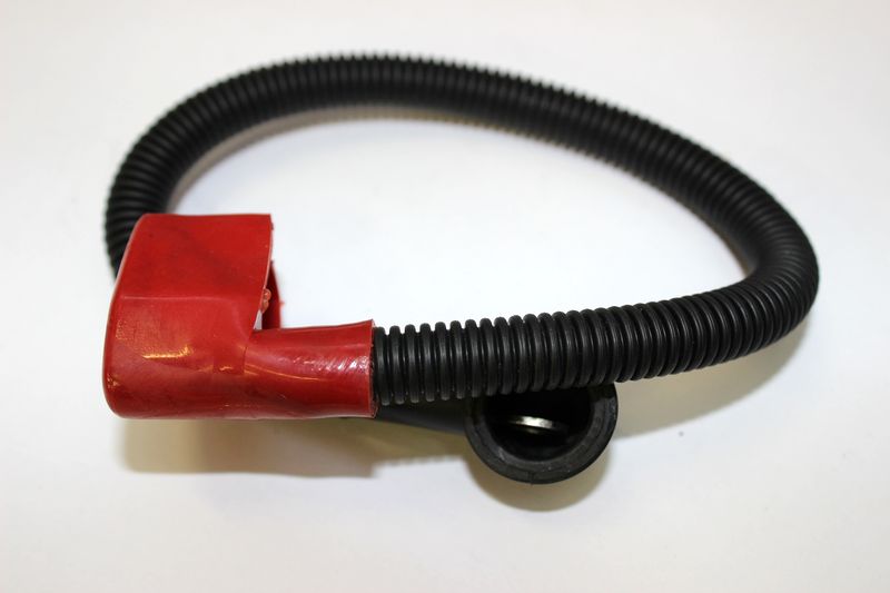 плюсовой кабель стартера - CFMOTO 650 NK