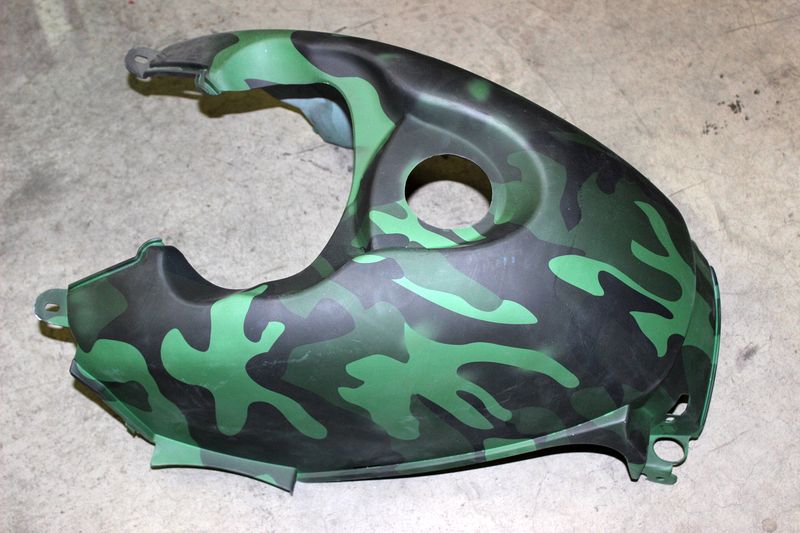 облицовка бензобака верхняя задняя (зеленый камуфляж) - CF500-A Basic
