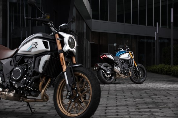 cf moto 700 clx heritage
