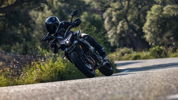 cfmoto 800nk advanced abs